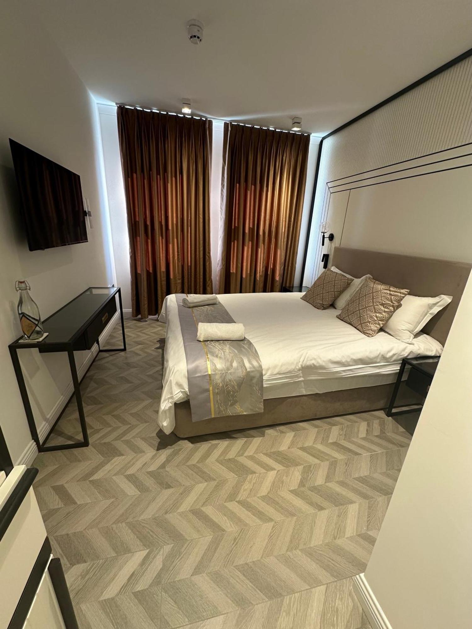 Rosemay Hotel Near London Heathrow Airport Hayes  Exterior foto