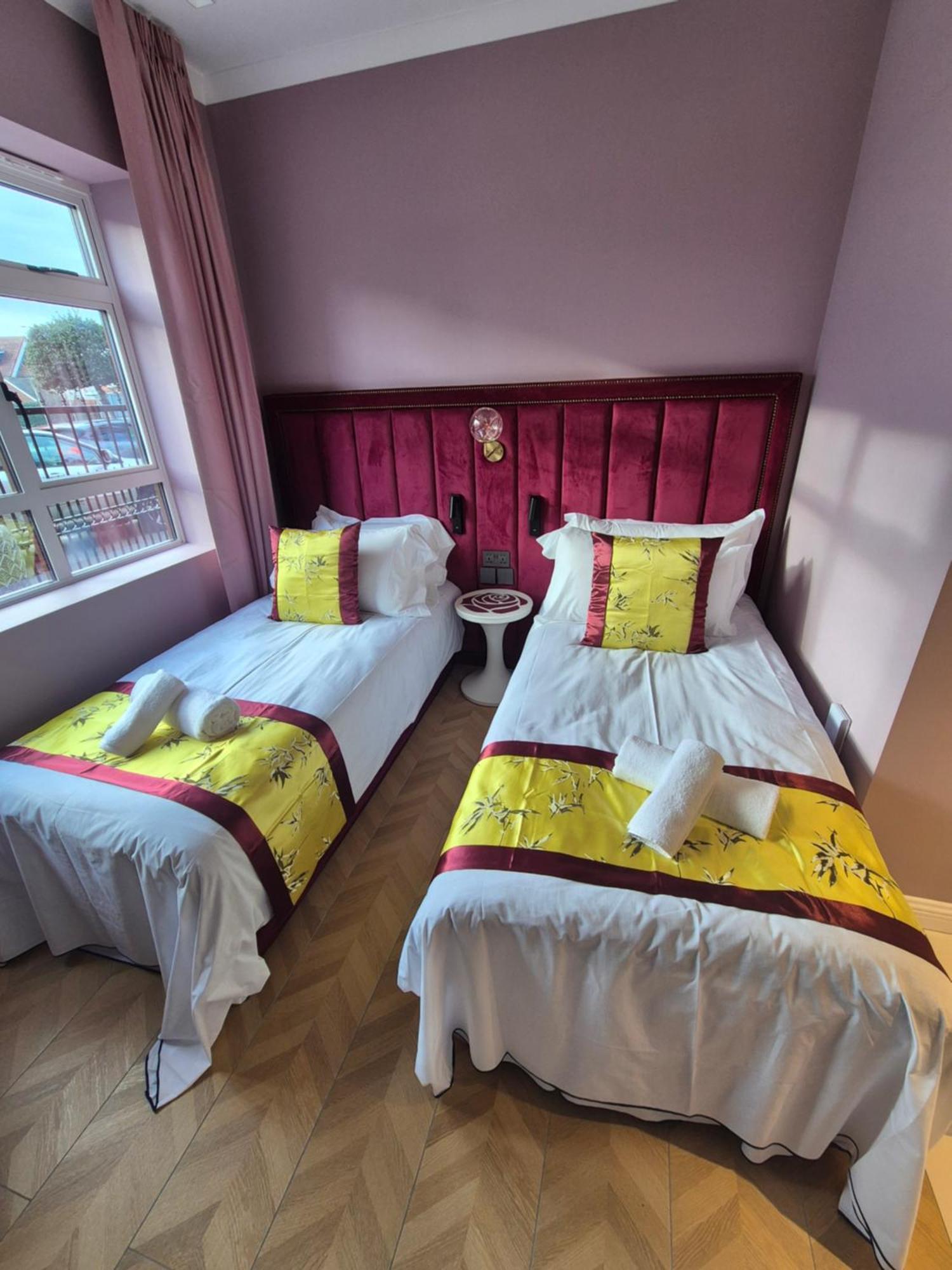 Rosemay Hotel Near London Heathrow Airport Hayes  Exterior foto